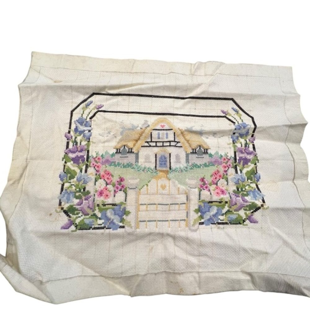 Bucilla Cross Stitch Kit Partially Stitched‎ "Our Little House" 40518 14”X11” - Picture 6 of 13